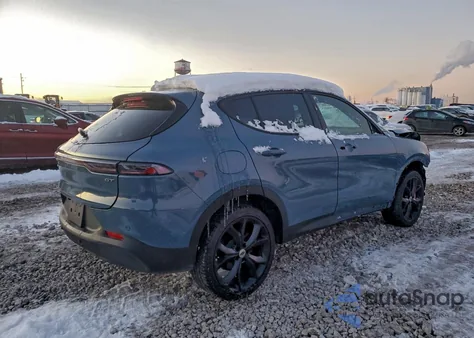 2024 Dodge Hornet Gt z USA, uszkodzony, nr VIN ZACNDFAN4R3A37090